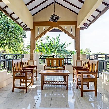Oyo 91261 Cita Suraya Homestay Banyuwangi  Buitenkant foto