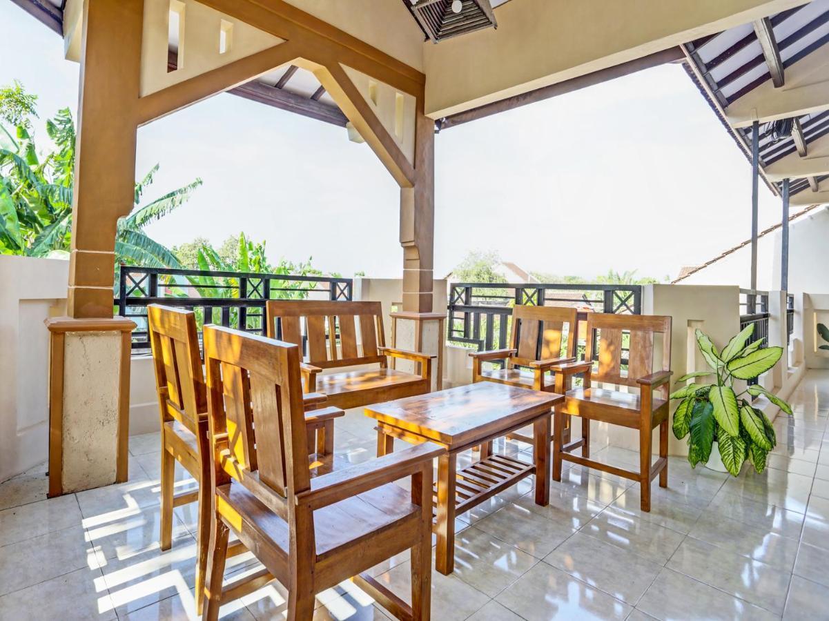 Oyo 91261 Cita Suraya Homestay Banyuwangi  Buitenkant foto