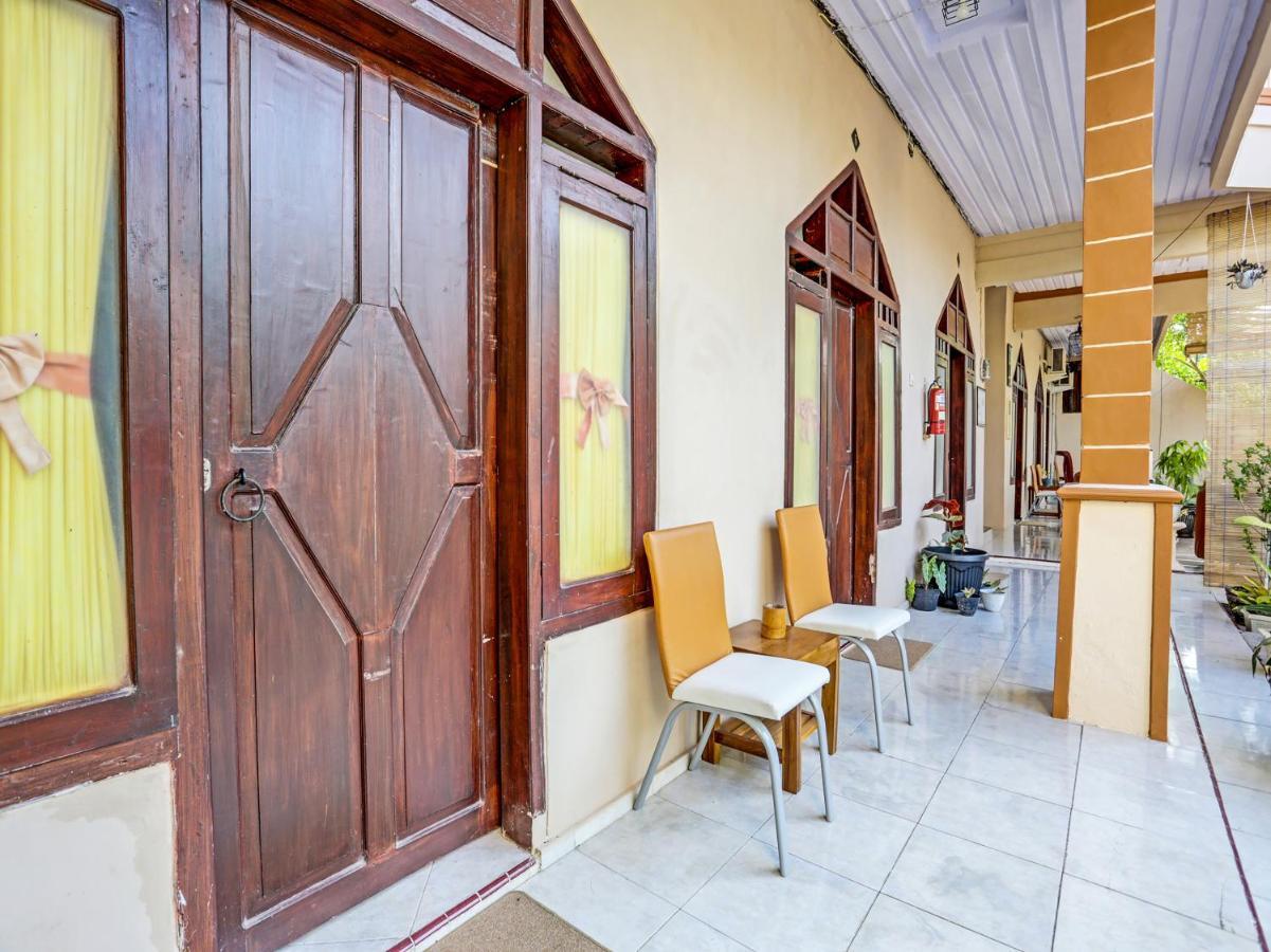 Oyo 91261 Cita Suraya Homestay Banyuwangi  Buitenkant foto