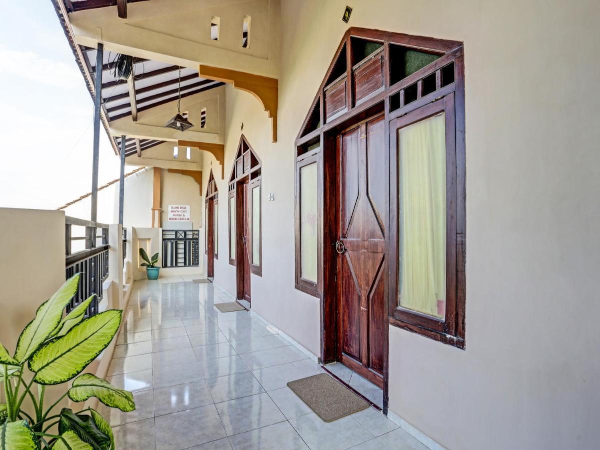 Oyo 91261 Cita Suraya Homestay Banyuwangi  Buitenkant foto