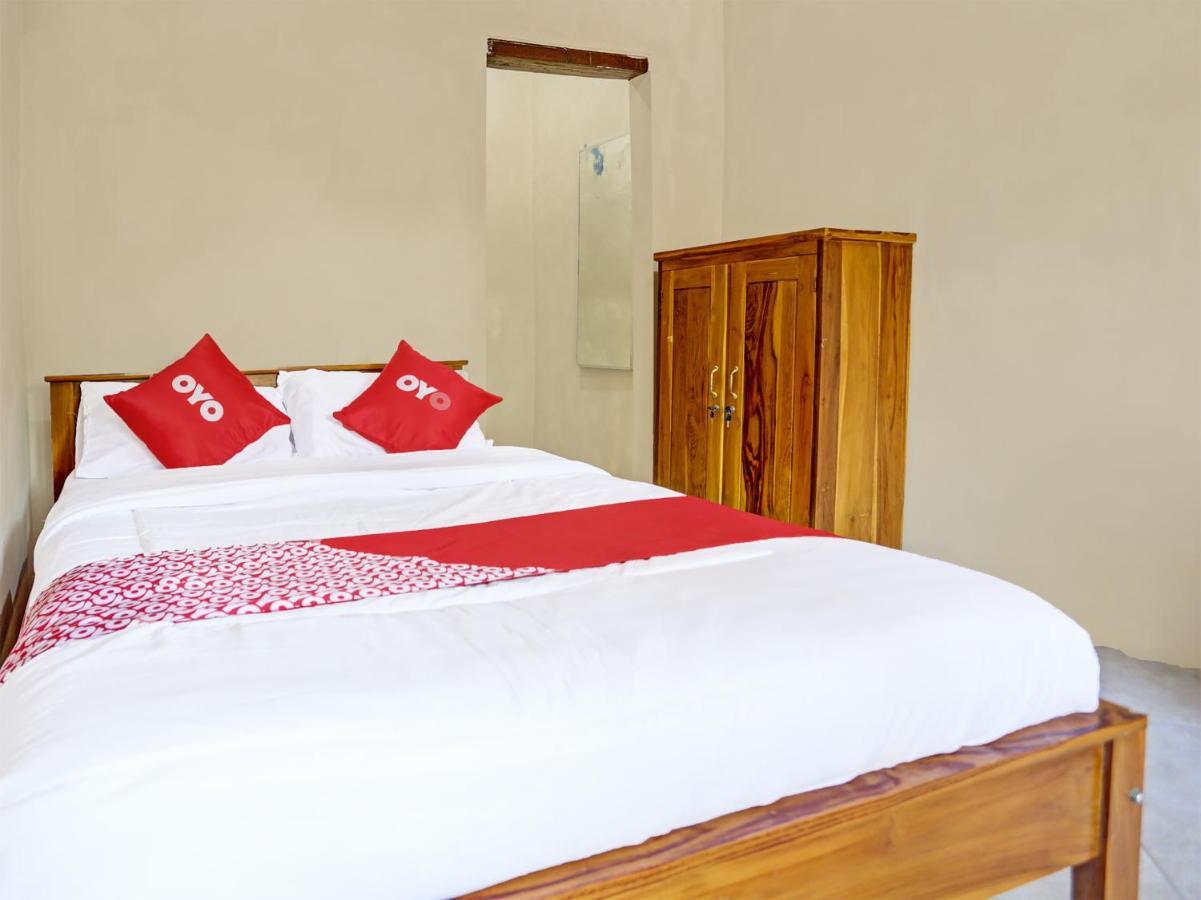 Oyo 91261 Cita Suraya Homestay Banyuwangi  Buitenkant foto