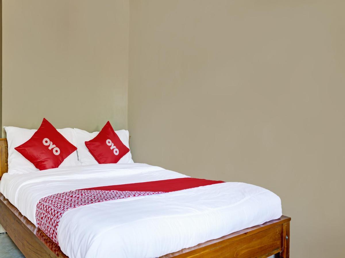 Oyo 91261 Cita Suraya Homestay Banyuwangi  Buitenkant foto