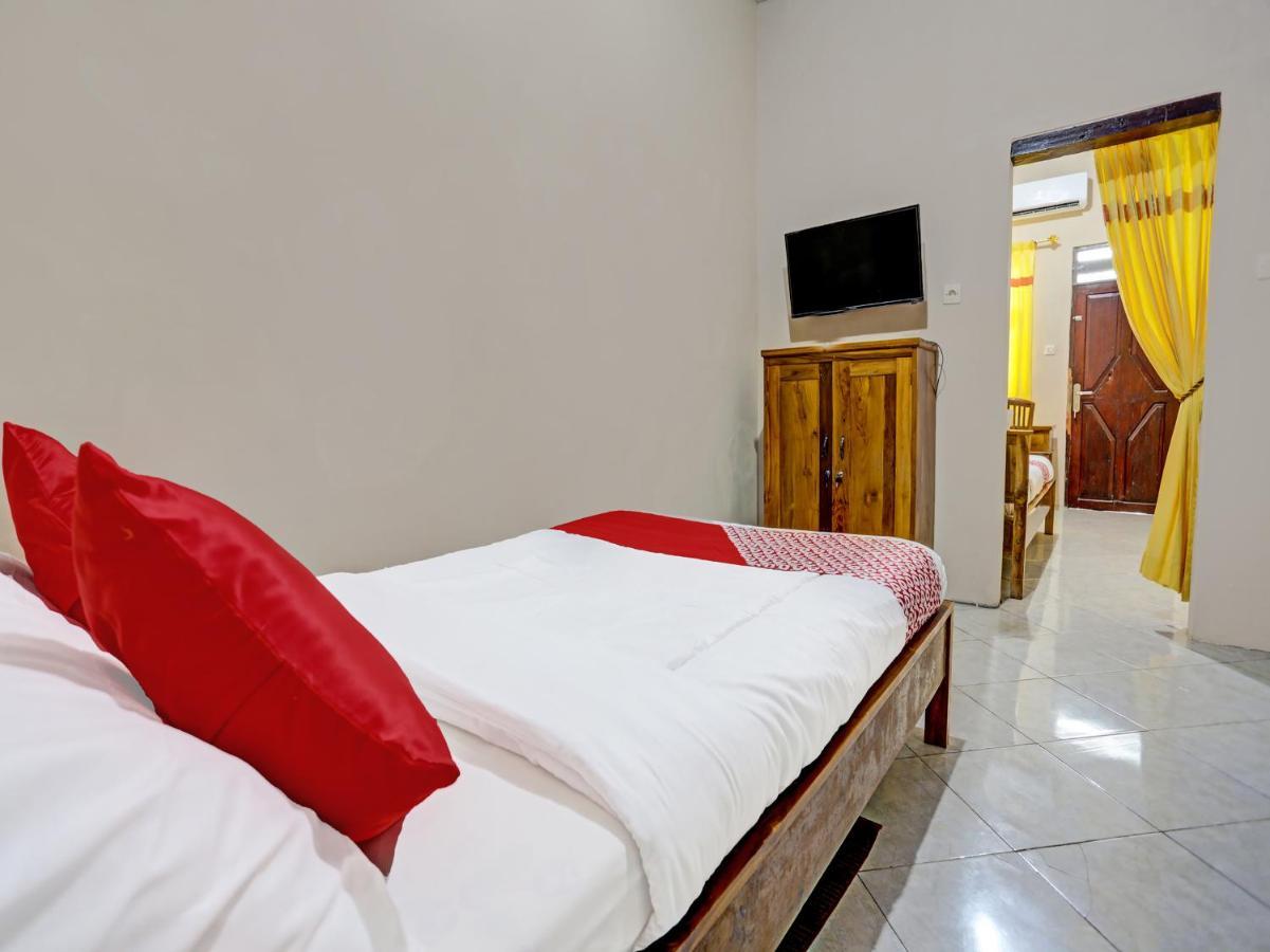 Oyo 91261 Cita Suraya Homestay Banyuwangi  Buitenkant foto