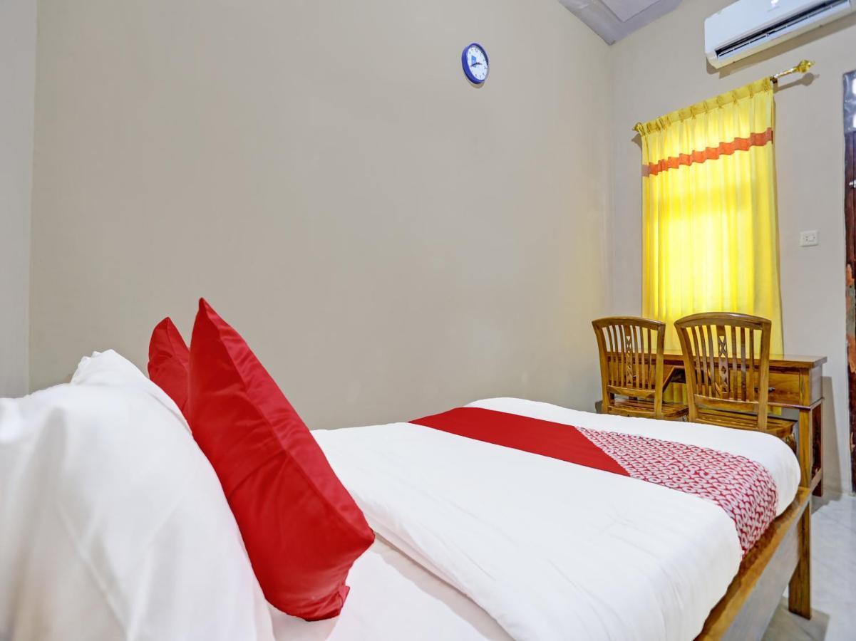 Oyo 91261 Cita Suraya Homestay Banyuwangi  Buitenkant foto