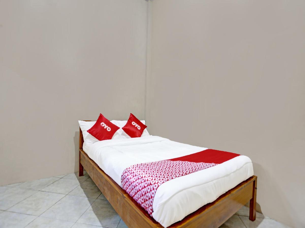 Oyo 91261 Cita Suraya Homestay Banyuwangi  Buitenkant foto